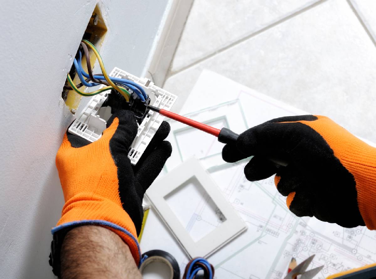 Electricians in Bargoed and South Wales